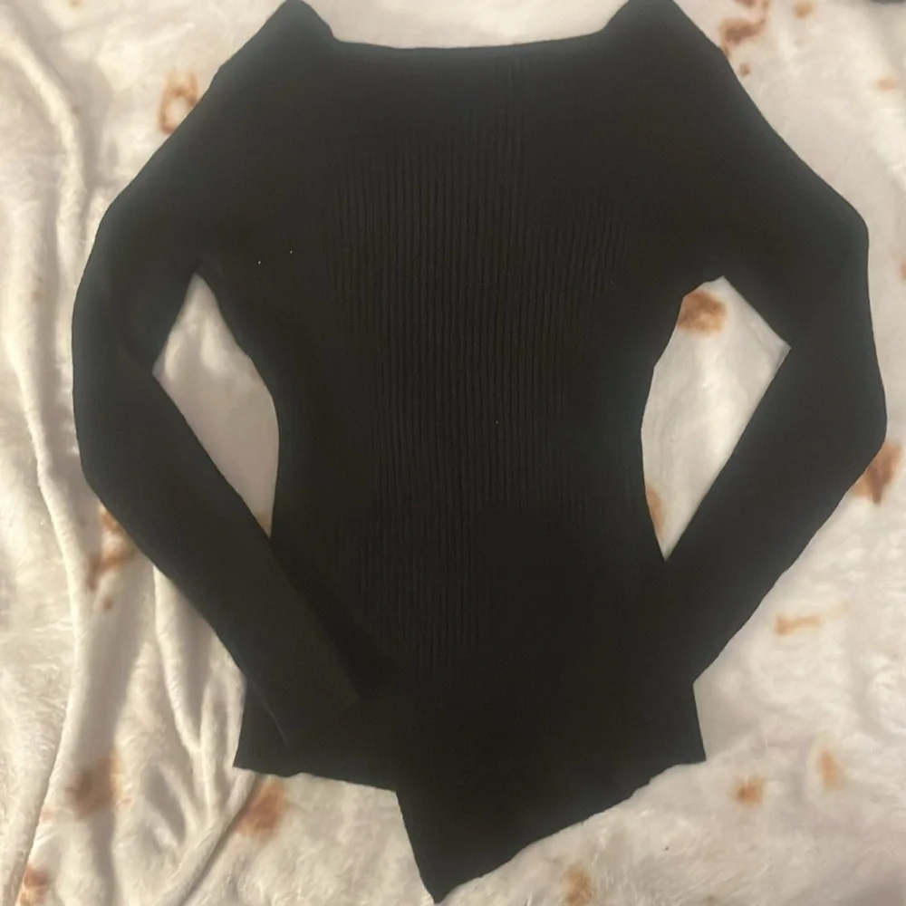 Qualfort size Medium black ribbed sweater - Picture 9 of 13